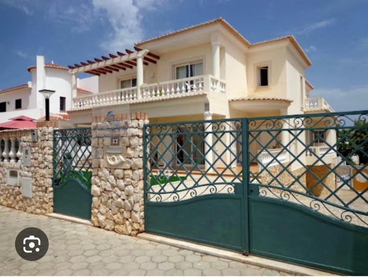 Aparts 8 T1 E T0 Lagos Exterior photo